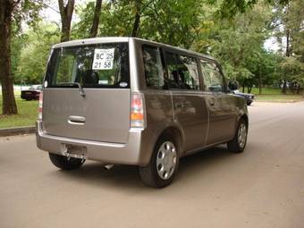 2002 Toyota bB Photos