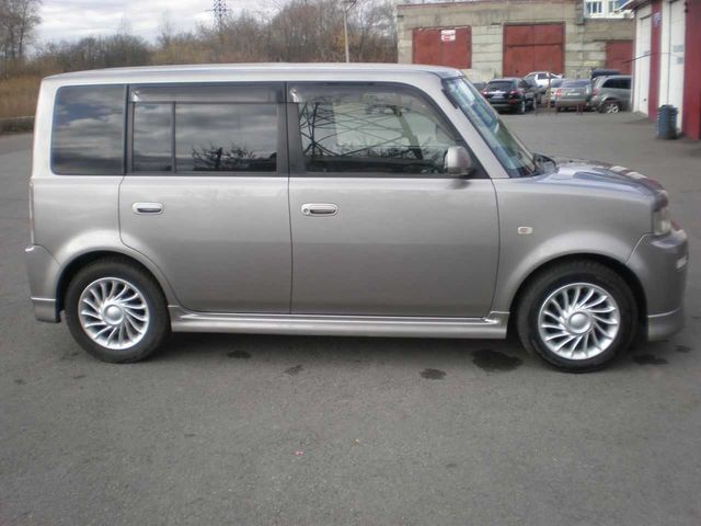 2003 Toyota bB