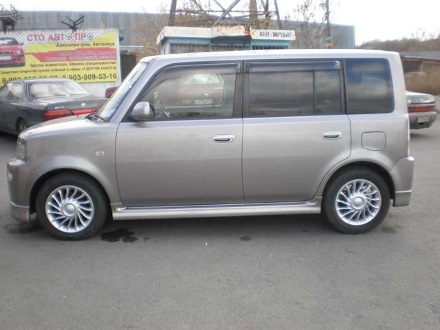 2003 Toyota bB