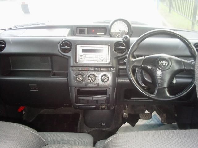 2003 Toyota bB