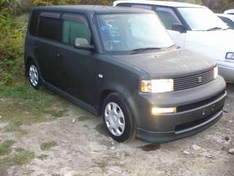 2003 Toyota bB Pictures
