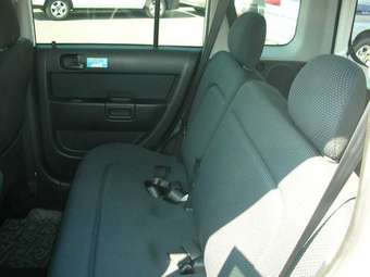 2003 Toyota bB Pictures
