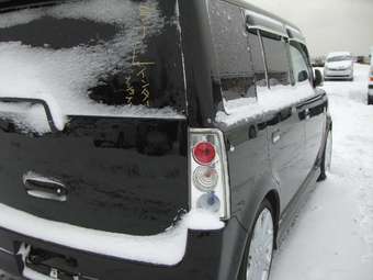 2003 Toyota bB Pics