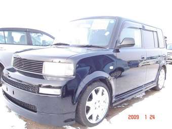 2003 Toyota bB Images