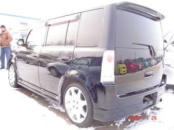 2003 Toyota bB Pictures