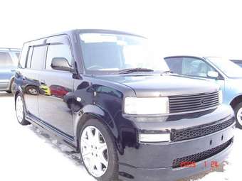 2003 Toyota bB Pictures
