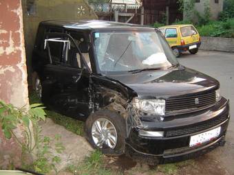 2003 Toyota bB Photos