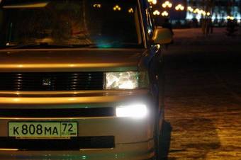 2003 Toyota bB Pictures