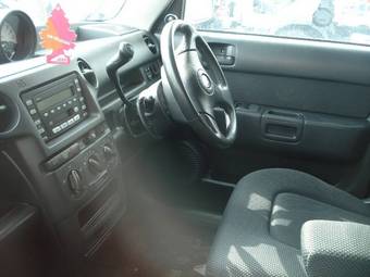 2003 Toyota bB Pictures