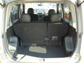 2003 Toyota bB Photos