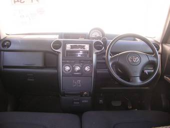 2003 Toyota bB Photos