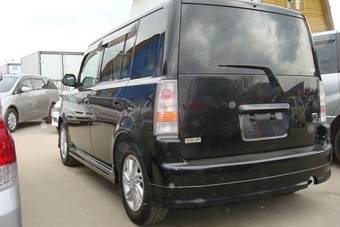 2003 Toyota bB Photos