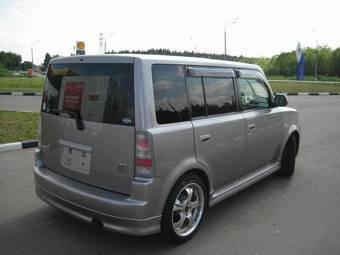 2003 Toyota bB Pictures