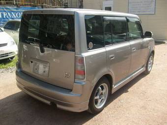 2003 Toyota bB Pictures