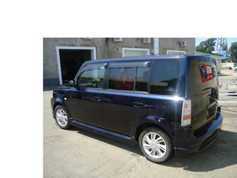 2003 Toyota bB Photos