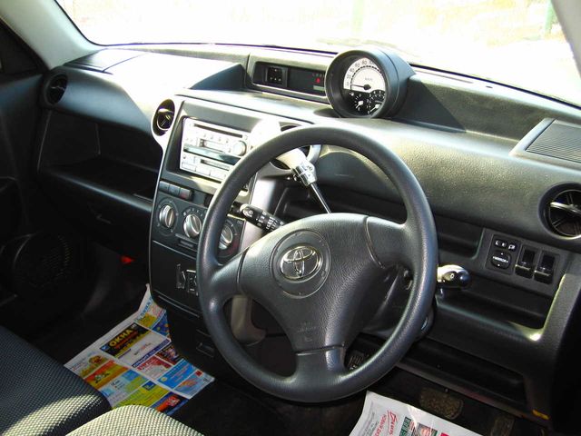 2004 Toyota bB