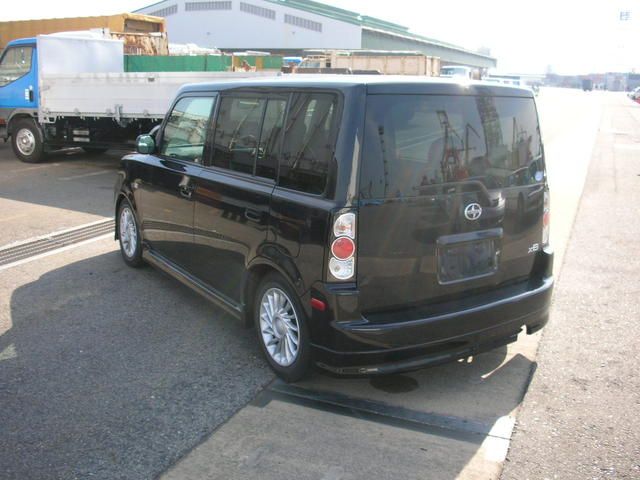 2004 Toyota bB