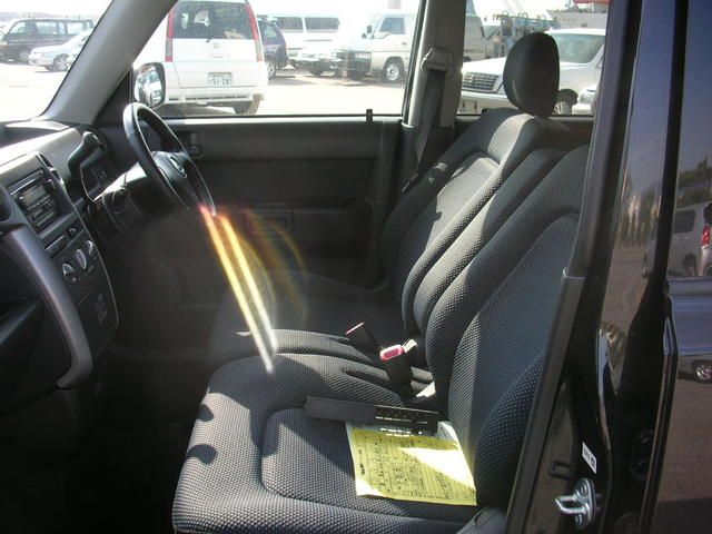 2004 Toyota bB