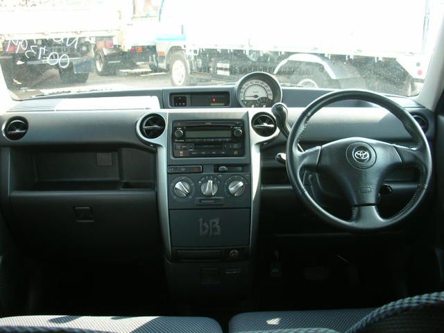 2004 Toyota bB