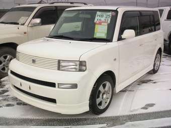 2004 Toyota bB Pictures