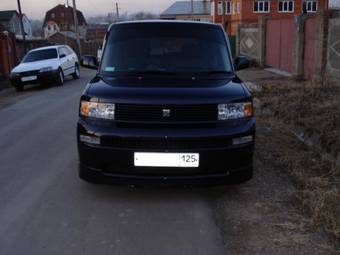 2004 Toyota bB Photos