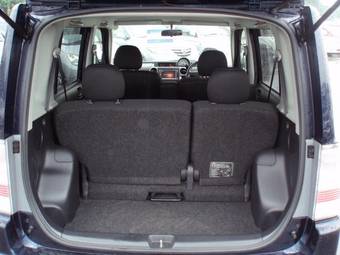 2004 Toyota bB Pics