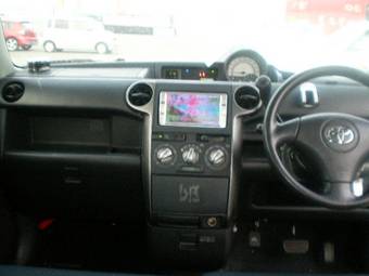 2004 Toyota bB Pictures