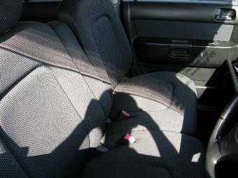 2004 Toyota bB Photos