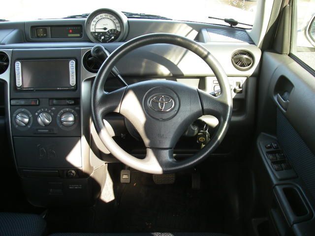 2005 Toyota bB