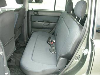 2005 Toyota bB Pictures
