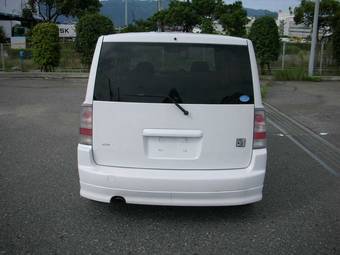 2005 Toyota bB Pictures