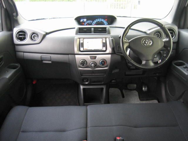 2006 Toyota bB