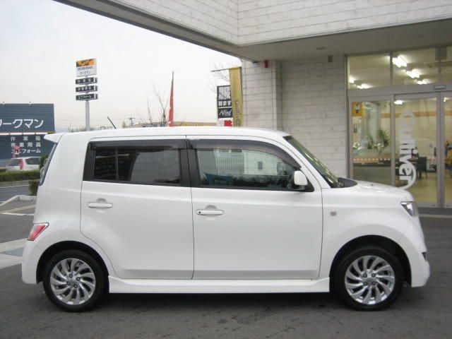 2006 Toyota bB