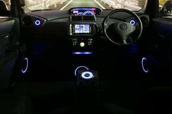 2006 Toyota bB Photos