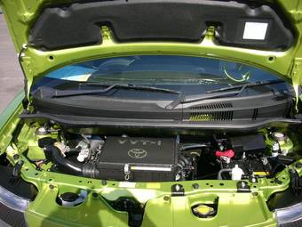 2006 Toyota bB Photos