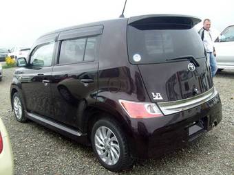 2006 Toyota bB Photos