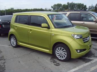 2006 Toyota bB Pictures