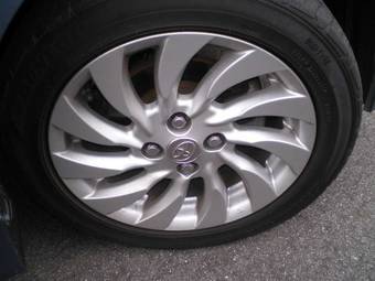 2006 Toyota bB Images