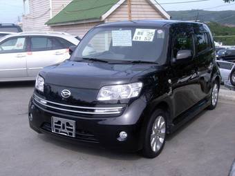2006 Toyota bB Photos