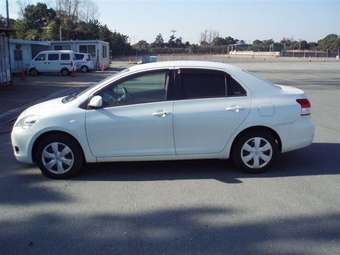 2005 Toyota Belta Pictures