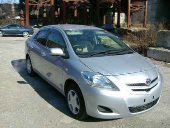 2005 Toyota Belta Wallpapers