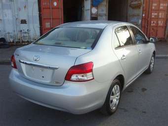 2005 Toyota Belta Pictures