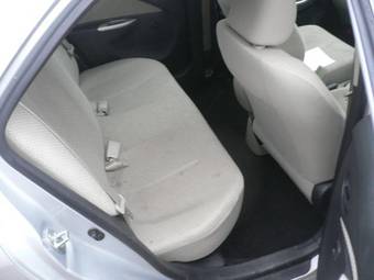 2005 Toyota Belta Images
