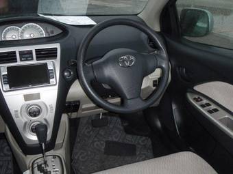 2005 Toyota Belta Pics