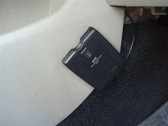 2005 Toyota Belta Pictures