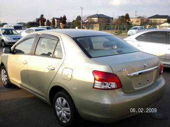2005 Toyota Belta Pictures