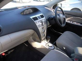 2005 Toyota Belta Pics