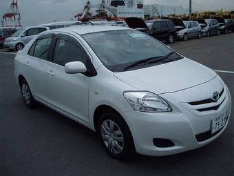 2005 Toyota Belta Pics
