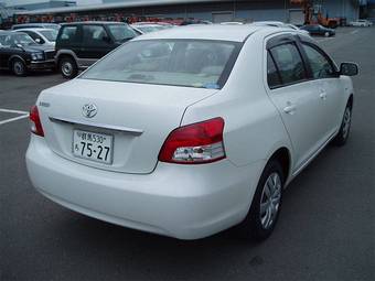 2005 Toyota Belta Pictures