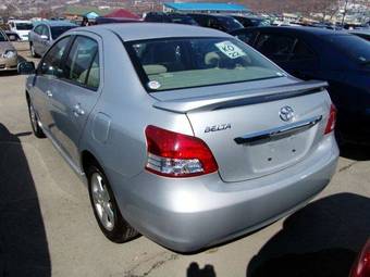 2005 Toyota Belta Photos